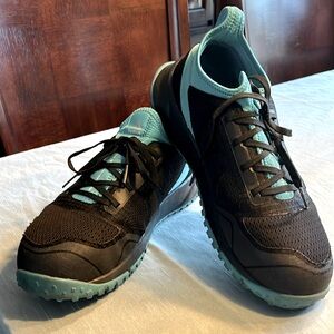 Reebok Women’s Steel Toe Shoes Size 9.5